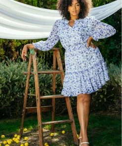 SKIES ARE BLUE Plus Size - Sweet Floral Mini Dress