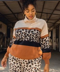 SKIES ARE BLUE Plus Size - Cassidy Leopard Colorblock Sweater