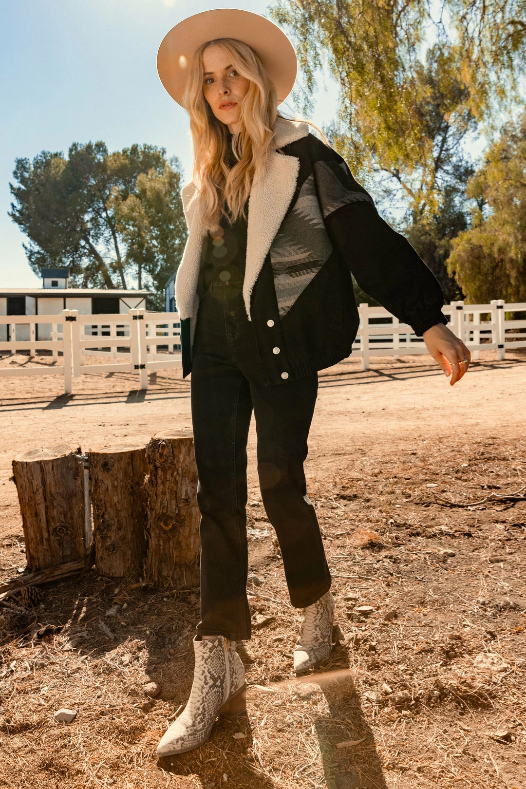 SKIES ARE BLUE Dahlia Faux Shearling Jacket 5 SKIES ARE BLUE Dahlia Faux Shearling Jacket