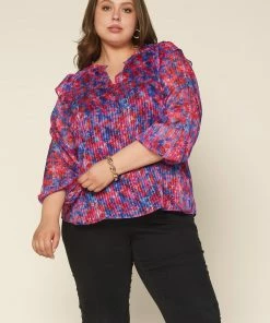 SKIES ARE BLUE Clothing Plus Size - Multicolor Smocked Woven Top