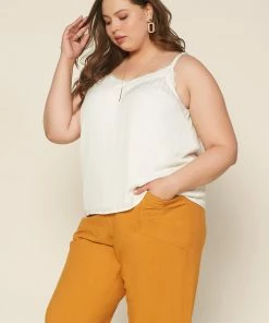 SKIES ARE BLUE Clothing Plus Size - Lace Detail Camisole 9 SKIES ARE BLUE Clothing Plus Size - Lace Detail Camisole