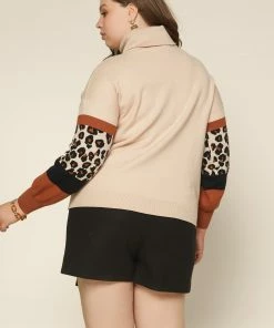 SKIES ARE BLUE Plus Size - Cassidy Leopard Colorblock Sweater 8 SKIES ARE BLUE Plus Size - Cassidy Leopard Colorblock Sweater
